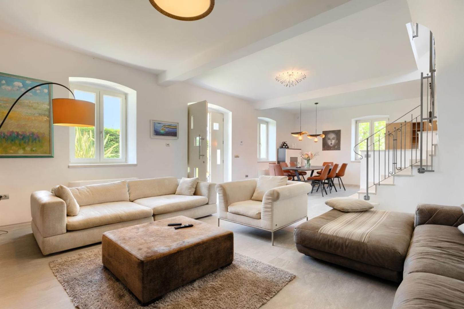 Villa Beautiful Bruna With Jacuzzi In Porec